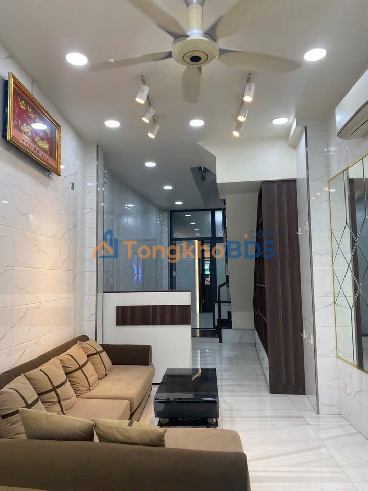 Cho thuê nhà mặt tiền Bùi Thị Xuân, Bình Tân - 59m², 4PN, Full Nội thất