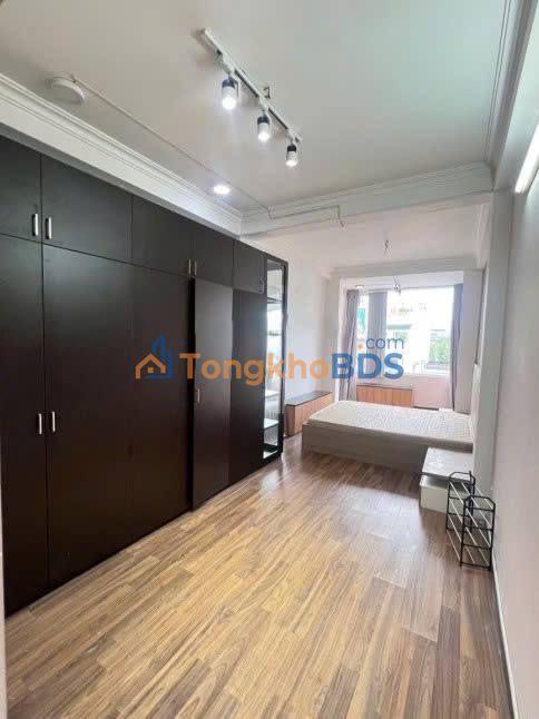 Cho Thuê Nhà Mặt Tiền Phan Đình Phùng, Phú Nhuận - 28 Triệu/Tháng