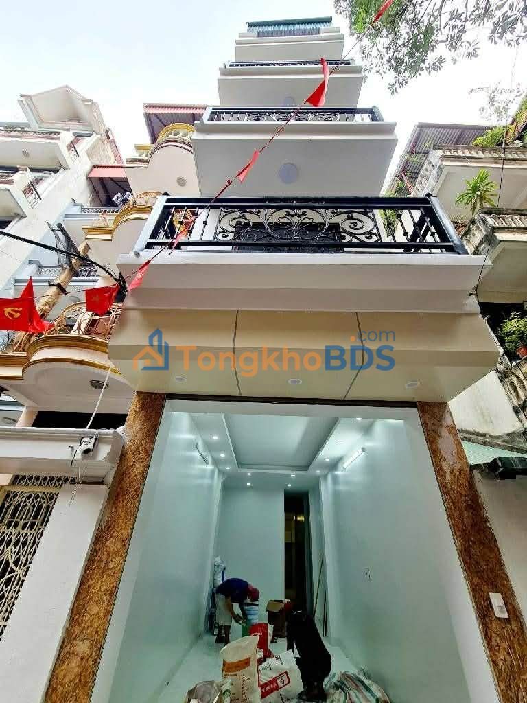 Nhà 36m² 5 Tầng Hai Bà Trưng - Kinh Doanh Đỉnh Cao, 2 Thoáng