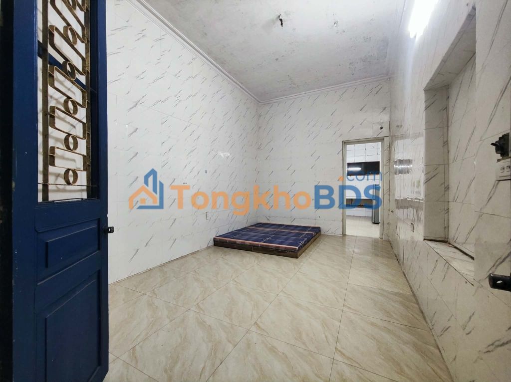 Nhà Nguyên Căn Đào Tấn, Ba Đình 70m² - Sân Rộng, Ở Ngay