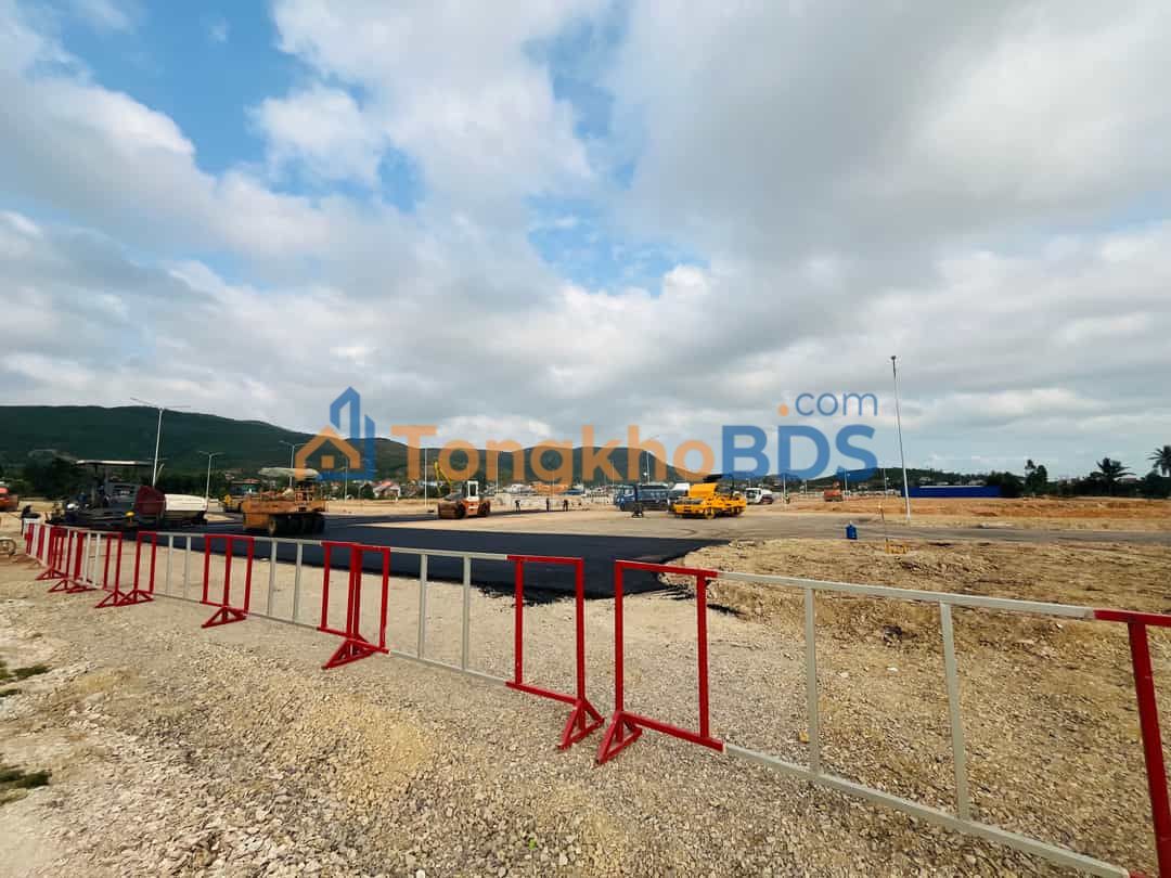 Bán đất nền 1500m² mặt tiền 60m, P. Tuần Châu, Hạ Long - Gần Vin Hạ Long Xanh