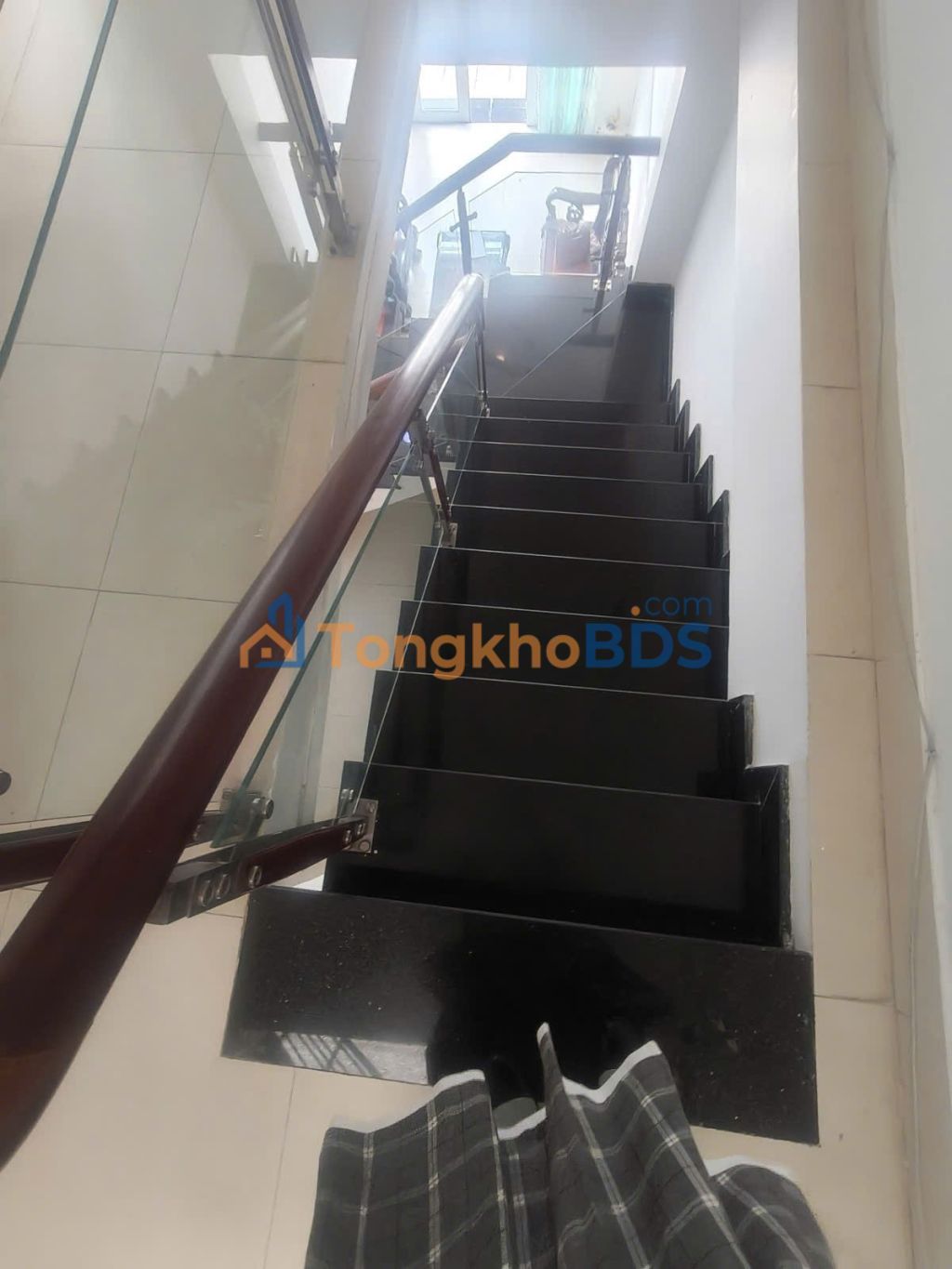 Nhà 6m Mặt Tiền Hiệp Bình Chánh 66m² - 4PN, Giá 8.9 Tỷ