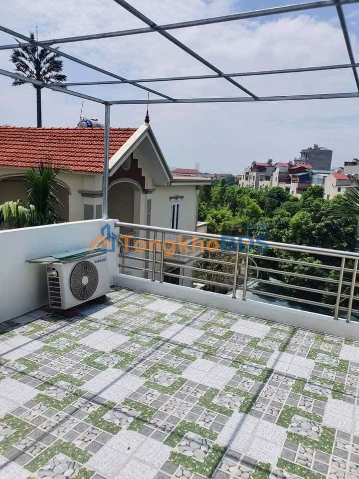 Nhà 5 Tầng Kinh Doanh Mặt Tiền 5m, Thạch Bàn, 40m², 9 Tỷ - Ô Tô Tránh