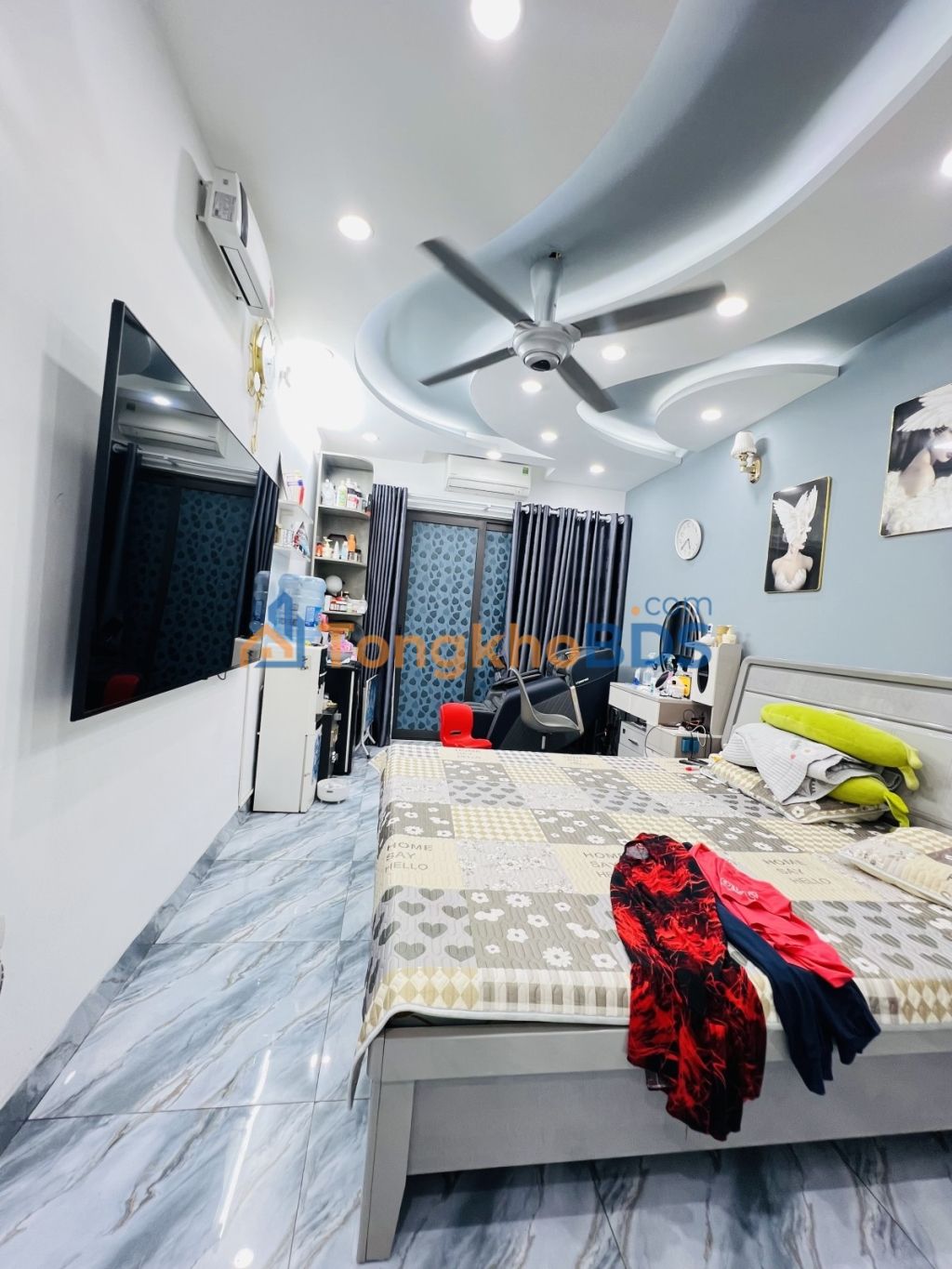 Nhà 5 Tầng Thang Máy Nguyên Hồng 30m² - 12 Tỷ, Ngõ Thông Thoáng