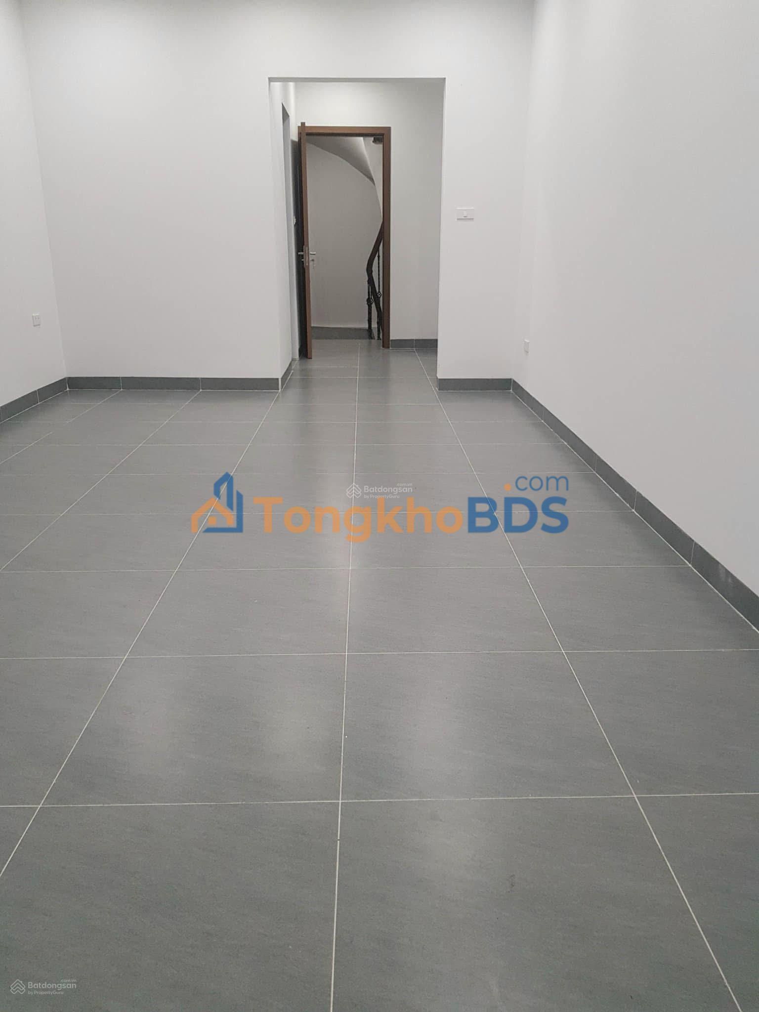 Cho thuê nhà mặt phố Nguyễn Cơ Thạch, Nam Từ Liêm - Đa dạng DT, xe hơi đỗ tận cửa