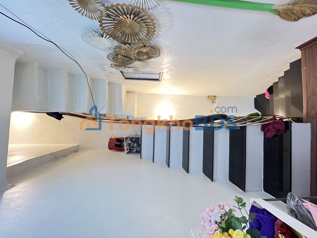 Nhà 4 Tầng Ngõ Lan Bá, Đống Đa 26m² Sẵn Sàng Về Ở