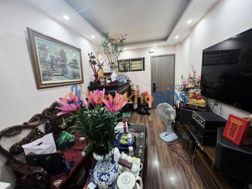 Chung cư mini Võng Thị 50m² - 2PN Full Nội thất, Ô tô đỗ cửa - 2.6 Tỷ