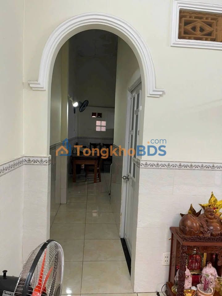 Nhà 60m² Hẻm Đình Phong Phú, TP Thủ Đức - Sổ Hồng, Giá 2.3 Tỷ