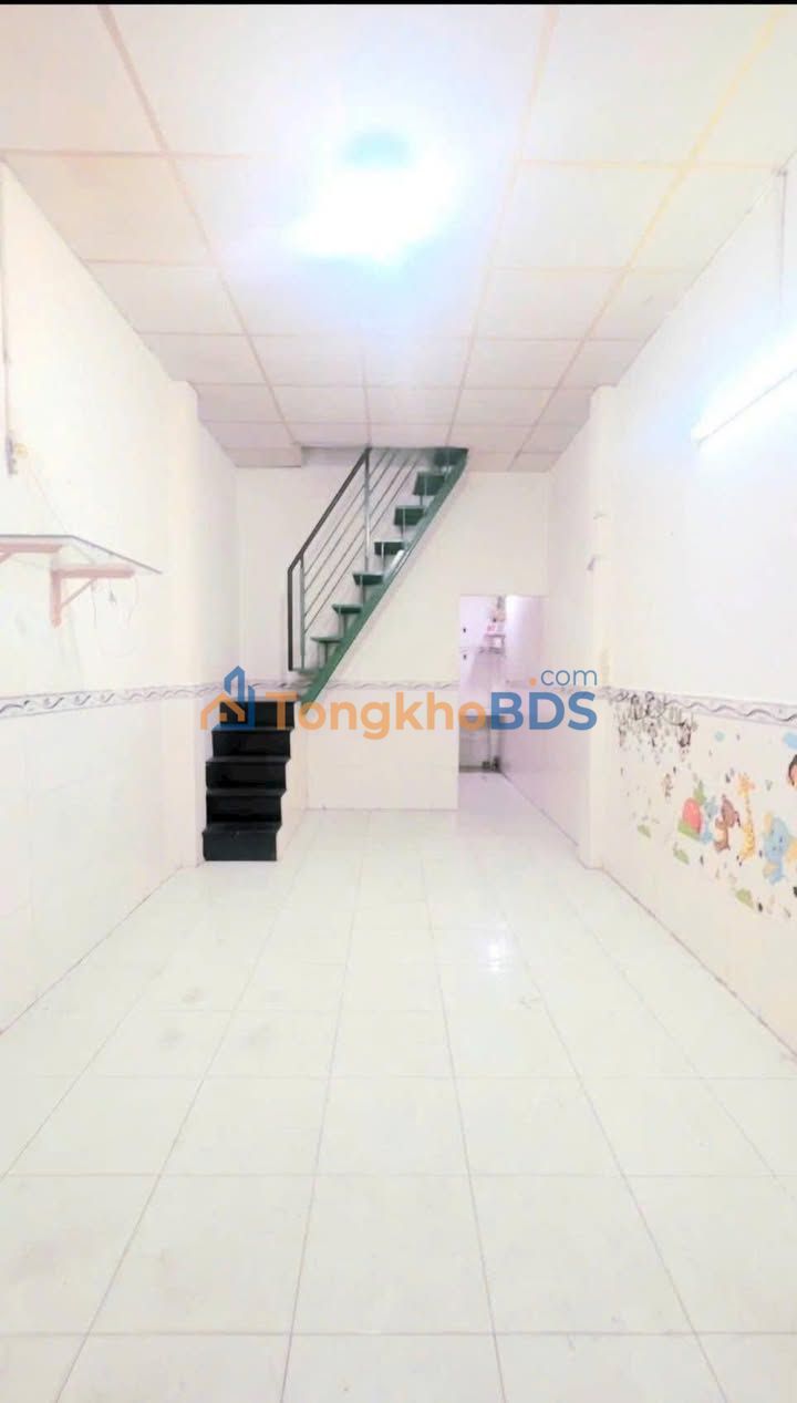 Cho thuê nhà Bình Tân 2PN, 27m², giá 6 triệu/tháng - Sẵn ở ngay!