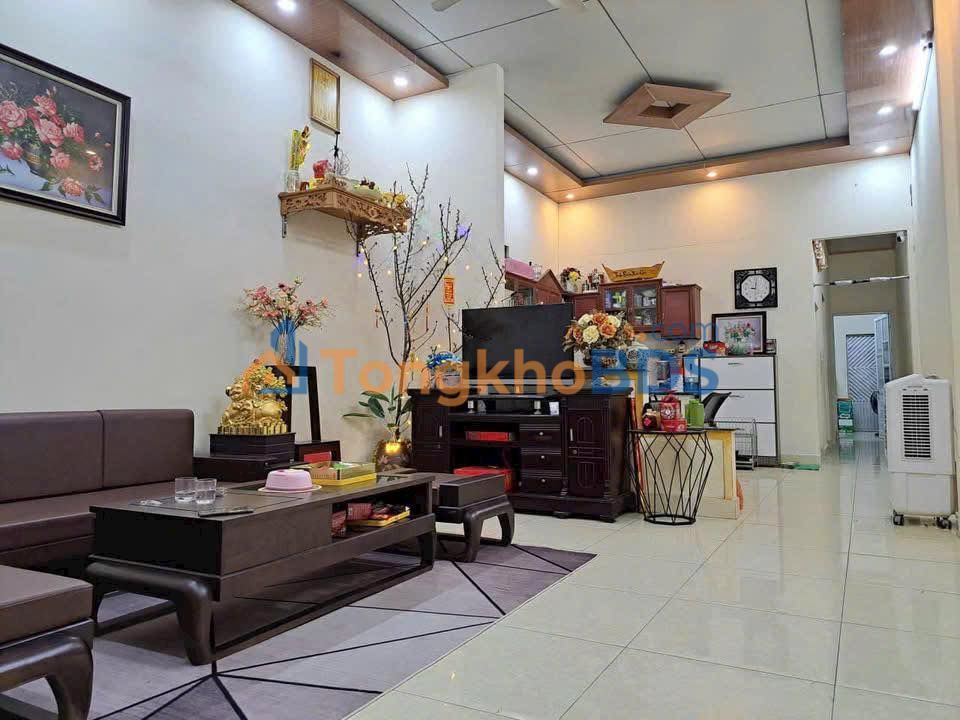 Nhà Cấp 4 80m² Ngõ Vũ Hữu, Hải Dương - Ô Tô Đỗ Cửa, Giá 2.1 Tỷ