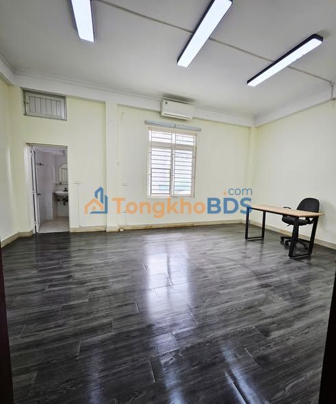 Văn Phòng 35m² Nguyễn Ngọc Vũ, Cầu Giấy - Giá 6 Triệu/Tháng