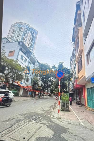 Nhà Phố Ngọc Lâm Long Biên 123m² - Kinh doanh Sầm uất, Ô tô vào nhà, 25 Tỷ