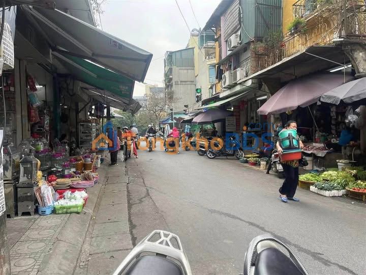 Nhà Mặt Phố Kinh Doanh Ba Đình 110m² - 5 Tầng - Sổ Đỏ Hoa Hậu