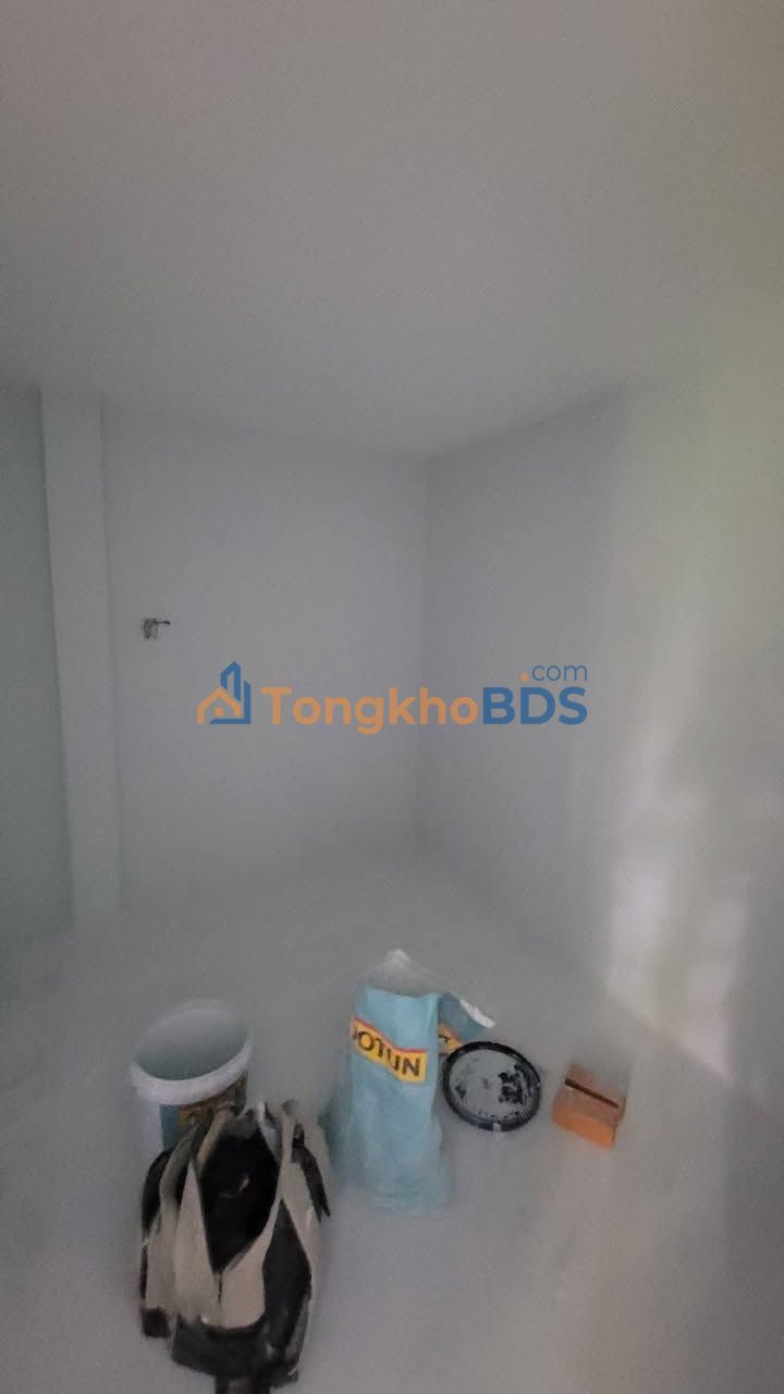 Nhà Cấp 4 Lái Thiêu 100m² - Sổ Hồng Full Thổ Cư, Giá 2.7 Tỷ