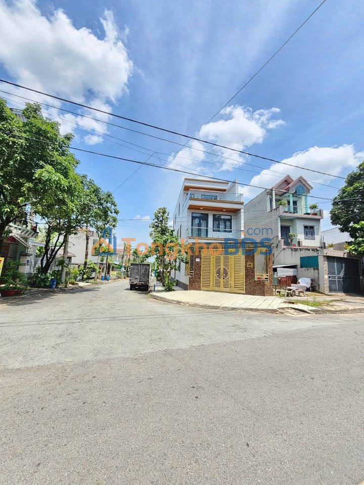 Nhà Góc 2MT KDC Biconsi Dĩ An 108m² - 6.9 Tỷ