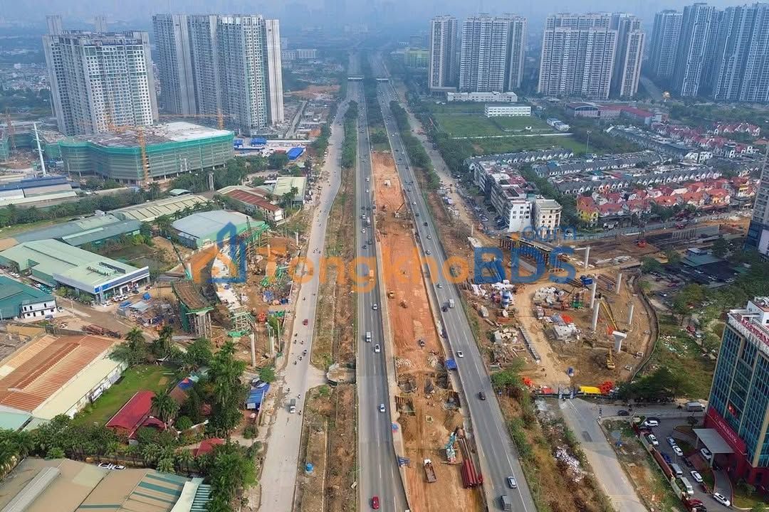 Bán Gấp Lô Góc 3 Mặt Tiền 120m² Kinh Doanh Sầm Uất, Đối Diện Vinhomes Smart City