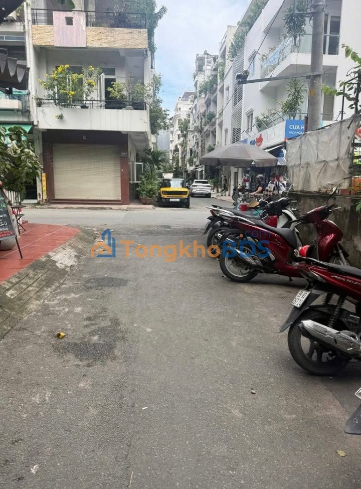 Nhà Hẻm Xe Hơi Tránh Q10 - 5 Tầng Dòng Tiền 25 Triệu/Tháng