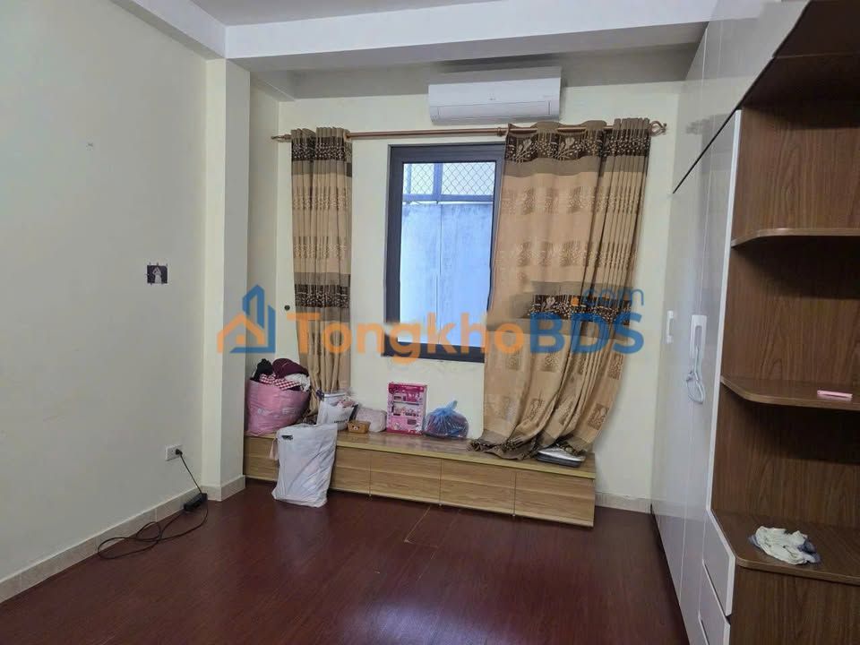 Nhà 5 Tầng Lạc Long Quân, Tây Hồ - 225m² Full Nội Thất