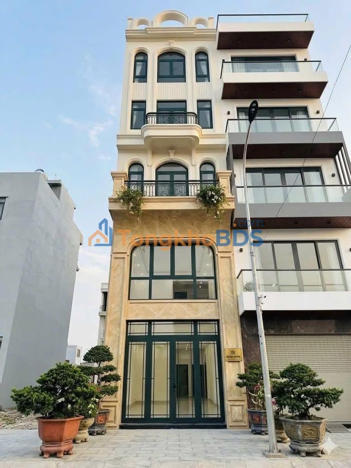 Nhà TĐC Sở Dầu 54m² 4PN - 5 Tầng Kinh Doanh Giá 8.2 Tỷ