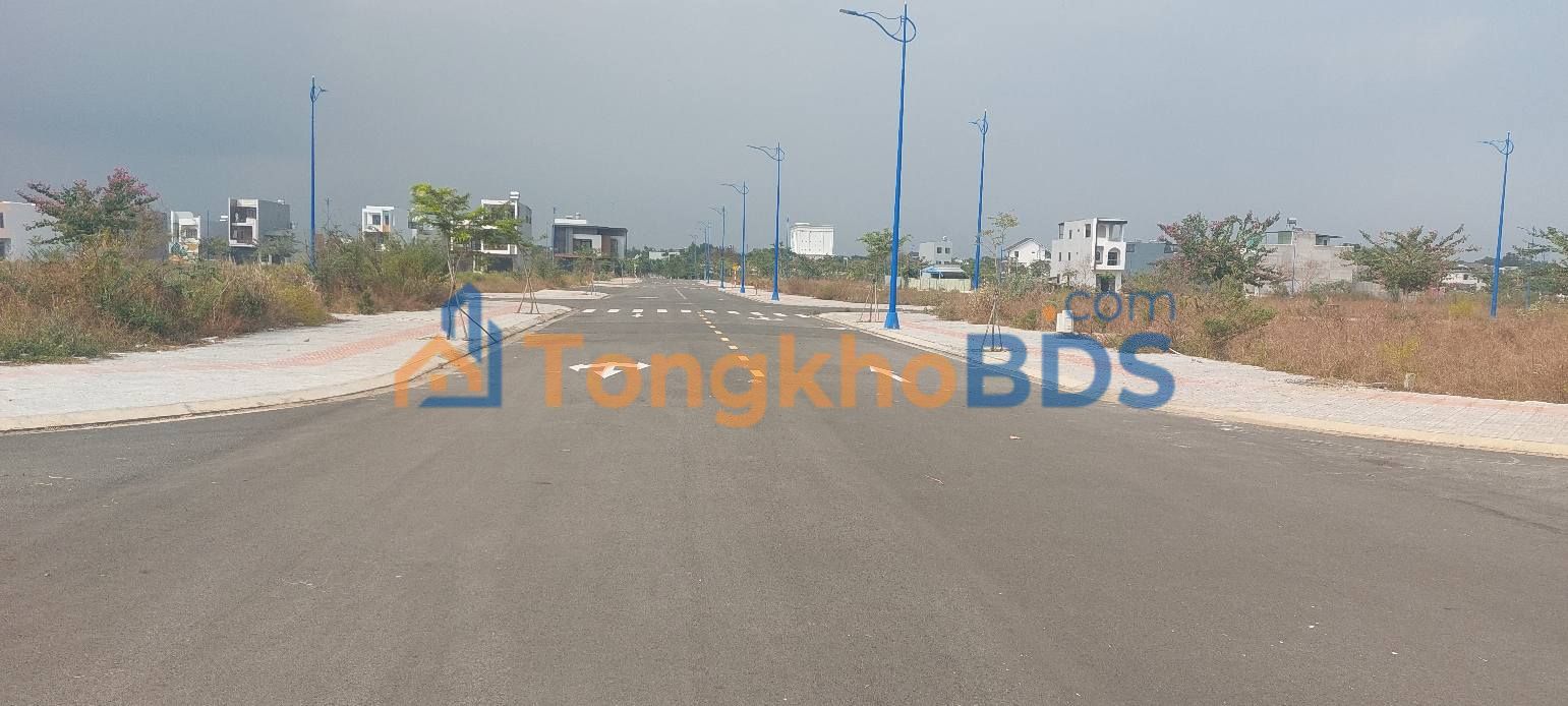 Đất TĐC Hòa Long, Bà Rịa - 135m² Lô Góc 2 Mặt Tiền, Giá Tốt