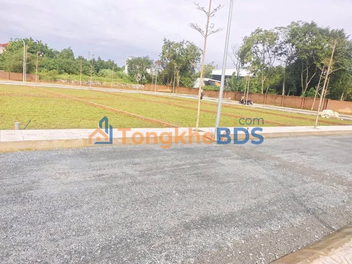 Đất nền Hòa Thạch 100m² - Sổ đỏ sẵn, giá 2.8 tỷ, tiềm năng sinh lời