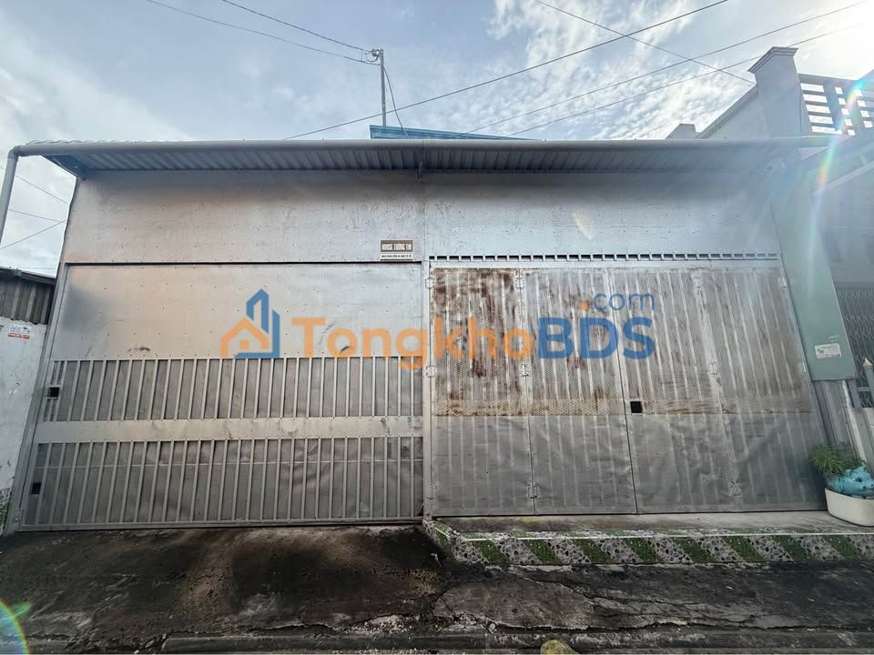 Nhà 126m² Đinh Tiên Hoàng, Cà Mau - Sổ Hồng Riêng, Giá 2.2 Tỷ