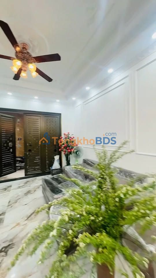 Nhà 58m² 6 Tầng Thang Máy Văn Cao, Ba Đình - Full Nội Thất Cao Cấp, Sổ Vuông