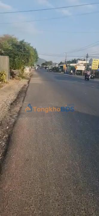 Đất Mặt Tiền Đường Gia An, Đà Lạt - 372m² Sổ Riêng, Giá 2.2 Tỷ