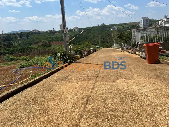 Đất Nền Di Linh 1750m² - Sổ Hồng Sẵn, Đường 4m Ô Tô