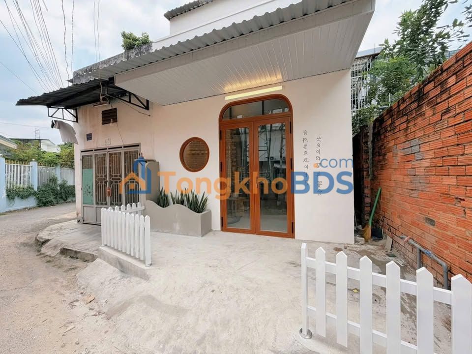 Cho thuê nhà trệt lửng 2PN đường Phú Thọ, Thủ Dầu Một - Sẵn nội thất