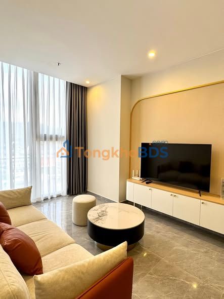 Căn hộ ICON40 Hạ Long 61m² 2PN - Giá 3.x Tỷ - View Nhạc Nước