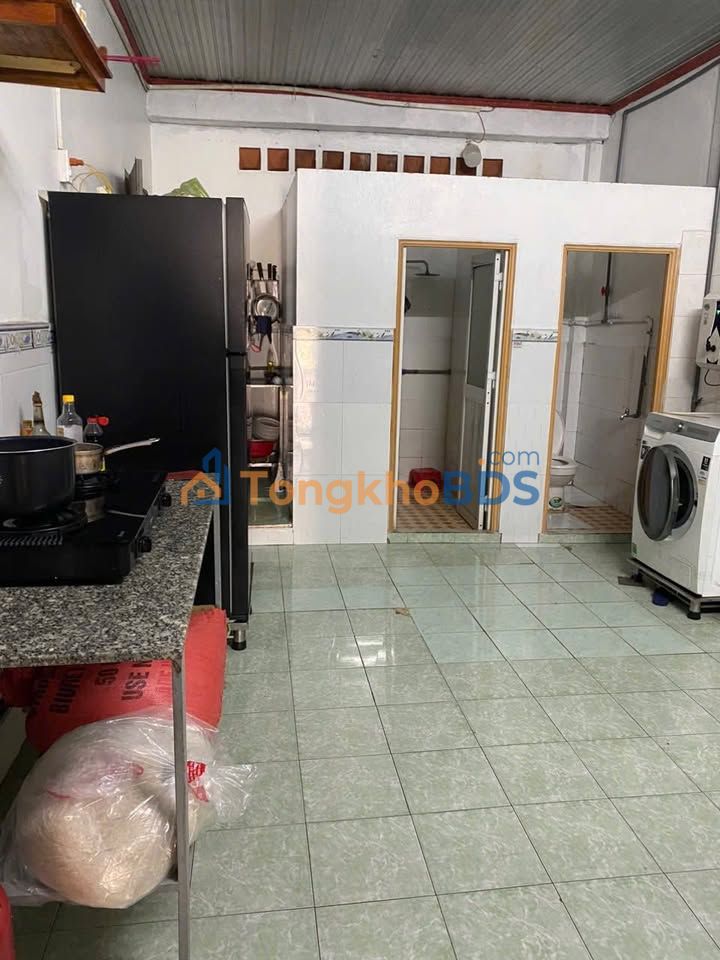 Nhà Cấp 4 Dĩ An 125m² - Hẻm Xe Hơi, Sổ Chung, Giá 2.05 Tỷ