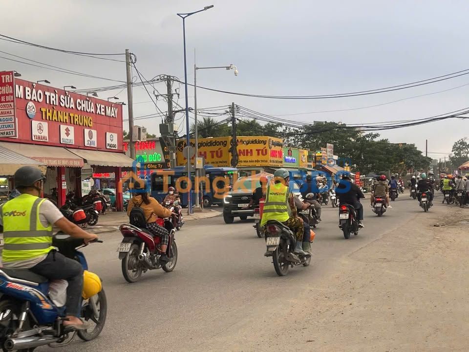 Nhà Mặt Tiền Lã Xuân Oai, Thủ Đức 80m² - Kinh Doanh Sầm Uất, Giá 5.6 Tỷ