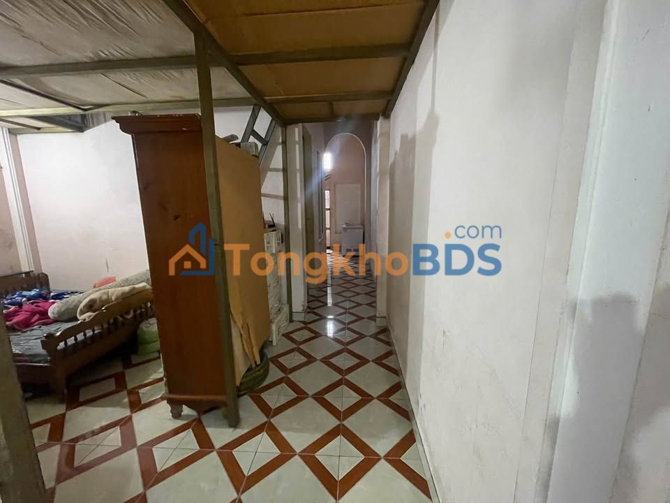 Nhà 100m² Phường Quảng Thịnh - 2PN, 2 Oto tránh - Giá 3.2 Tỷ