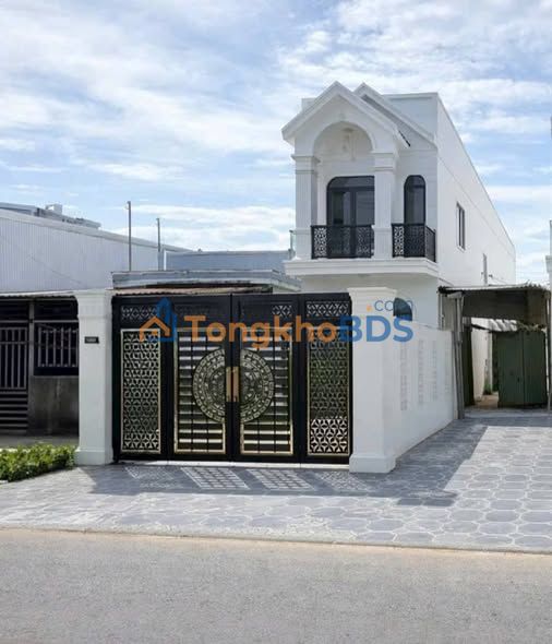 Nhà Trệt Lầu 2 Mặt Tiền Phạm Ngọc Thạch, Cần Thơ - 117m², 3 Tỷ