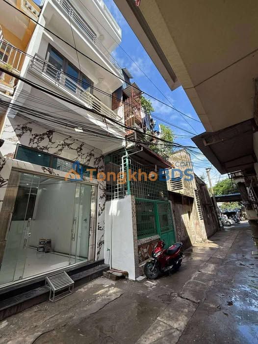 Nhà 3 Tầng 52m² Giải Phóng - Ngõ Ô Tô, Gần Nam Định Tower - 2.89 Tỷ