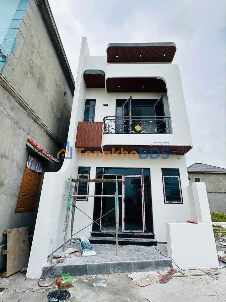 Nhà 2 Tầng 60m² An Dương - Ô tô vào cửa, 3PN, Giá 1.8 Tỷ