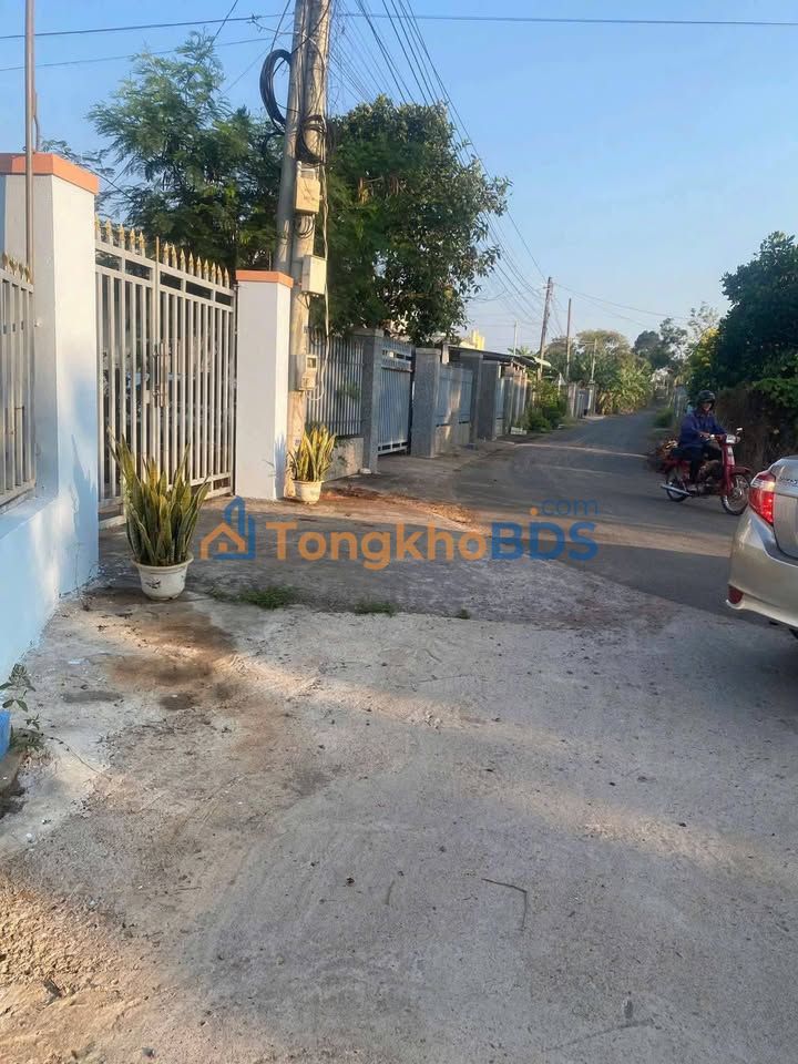 Bán Đất 2 Mặt Tiền Kim Long, Bà Rịa - Vũng Tàu - 300m² Giá 1.6 Tỷ