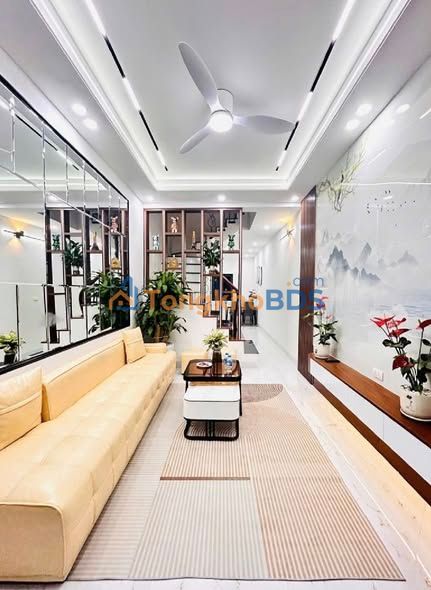 Nhà Quan Nhân 38m² - 4 Tầng Full Nội Thất, 2 Thoáng, Giá Tốt