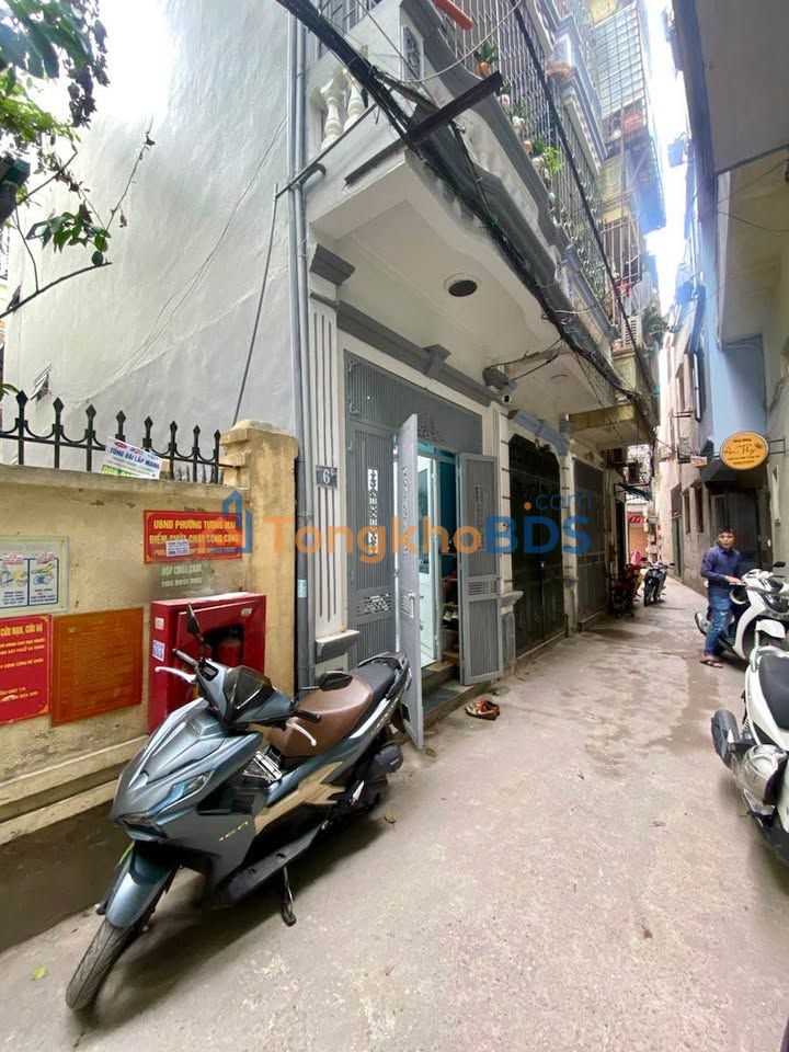 Nhà Lô Góc Hoàng Mai 28m² 4 Tầng - 30m Ô Tô, 3PN - 7 Tỷ