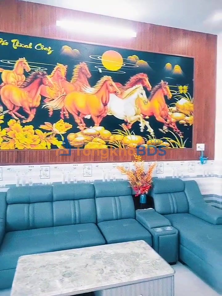 Nhà 100m² 4PN, 2 Lầu, MT Đường Pêtong, Bình Chánh - Giá 2.7 Tỷ