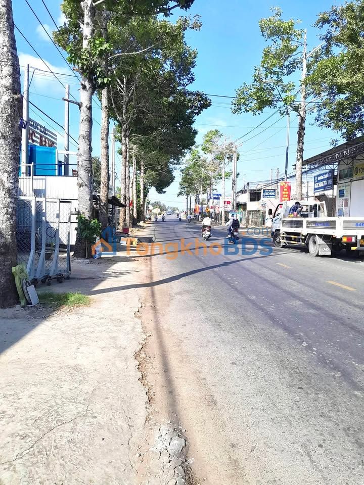 Nhà Mặt Tiền QL53 - 240m² Kinh Doanh/Đầu Tư - Gần ĐH Trà Vinh