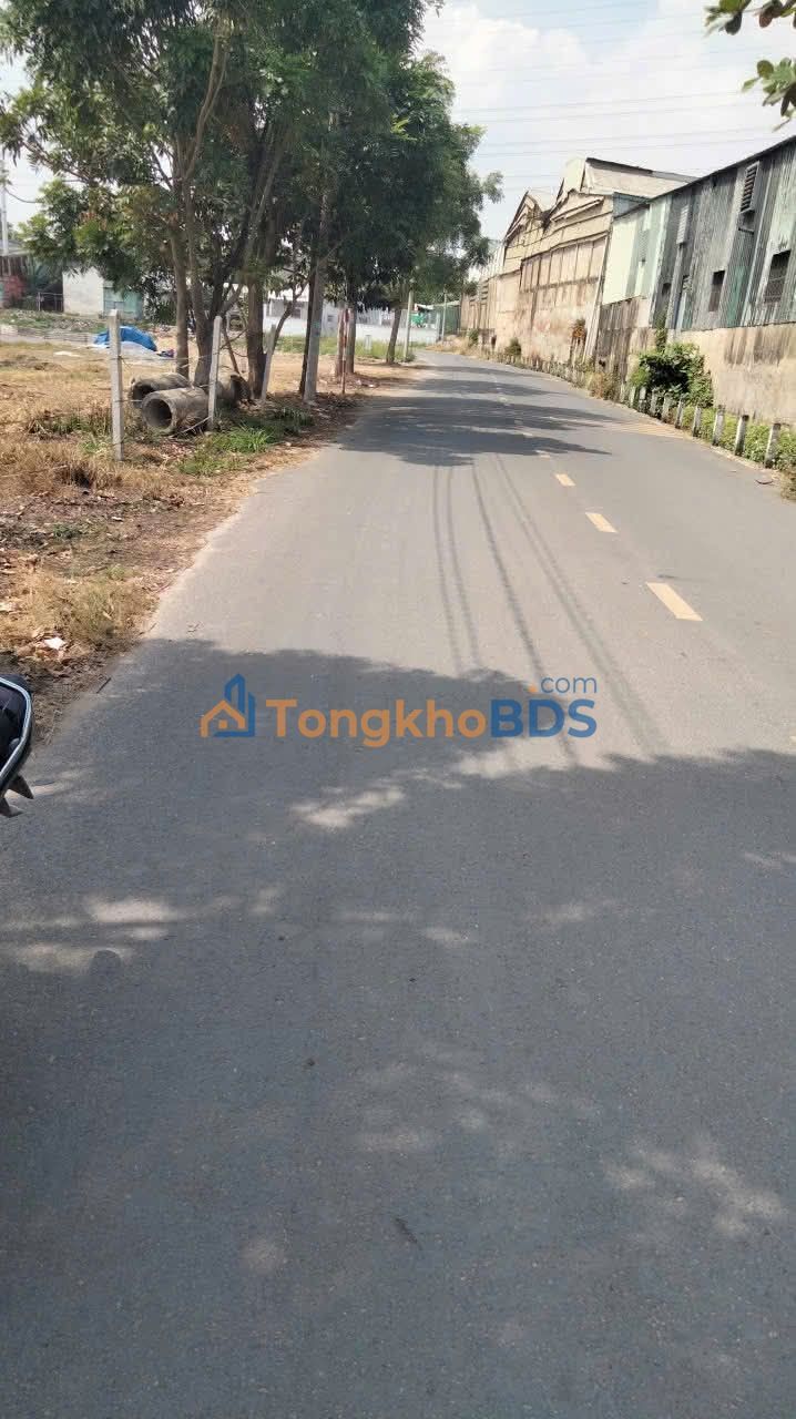 Bán Gấp Đất Tặng Nhà Cấp 4 P. Tân Phước Khánh, Bình Dương - 1170m² Giá 7 Tỷ