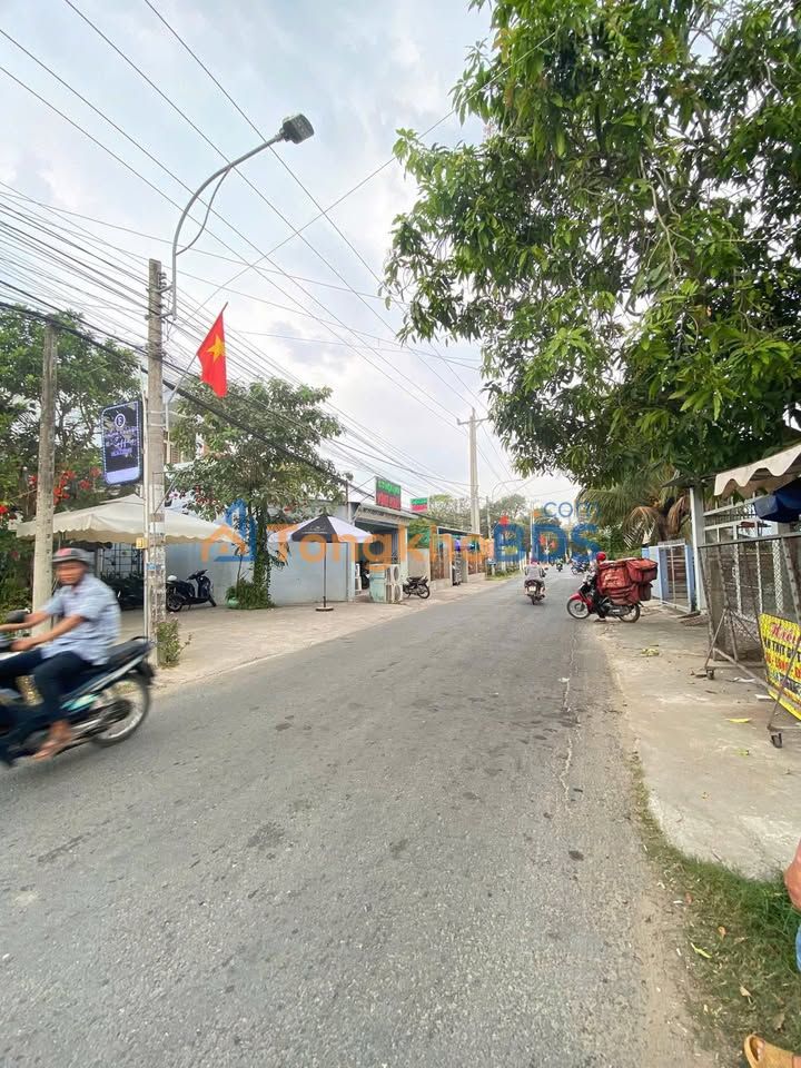 Nhà Mặt Tiền Mỹ Tho 600m² - Kinh Doanh/Kho Bãi - 6 Triệu/Tháng