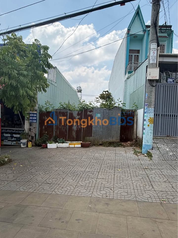 Đất Nền 2 Mặt Tiền CMT8, Hàm Tân - 110m² Sổ Hồng Full Thổ Cư