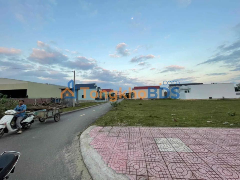 Đất Lô Góc 185.6m² MT 8.5m - Cát Khánh, Phù Cát - Giá 9xx Triệu