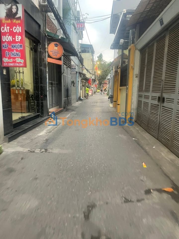 Bán đất Việt Hưng Long Biên 52m² - Ngõ ô tô, sổ hồng vuông vắn