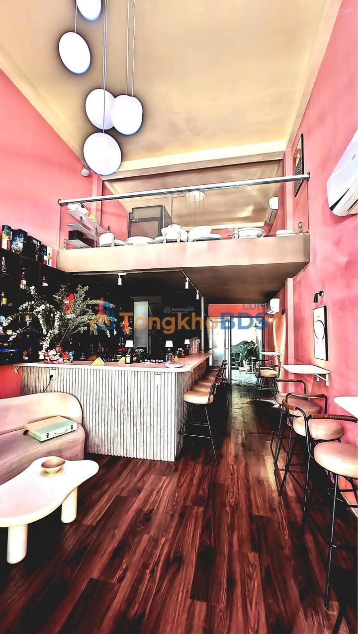 Nhà Mặt Tiền Pasteur, Quận 1 - Kinh Doanh Sầm Uất, Sẵn Sàng Hoạt Động