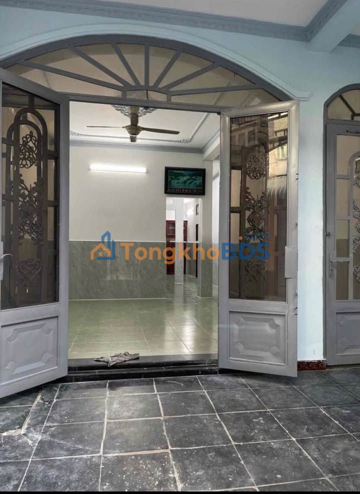 Cho thuê nhà Gò Vấp, 80m², 5PN, Hẻm xe hơi, Giá 12 triệu/tháng