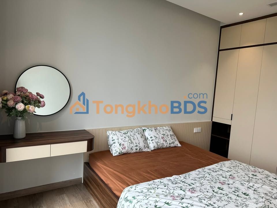 Chung cư Landmark Ecopark 72m² - View hồ, Full nội thất, Sổ hồng